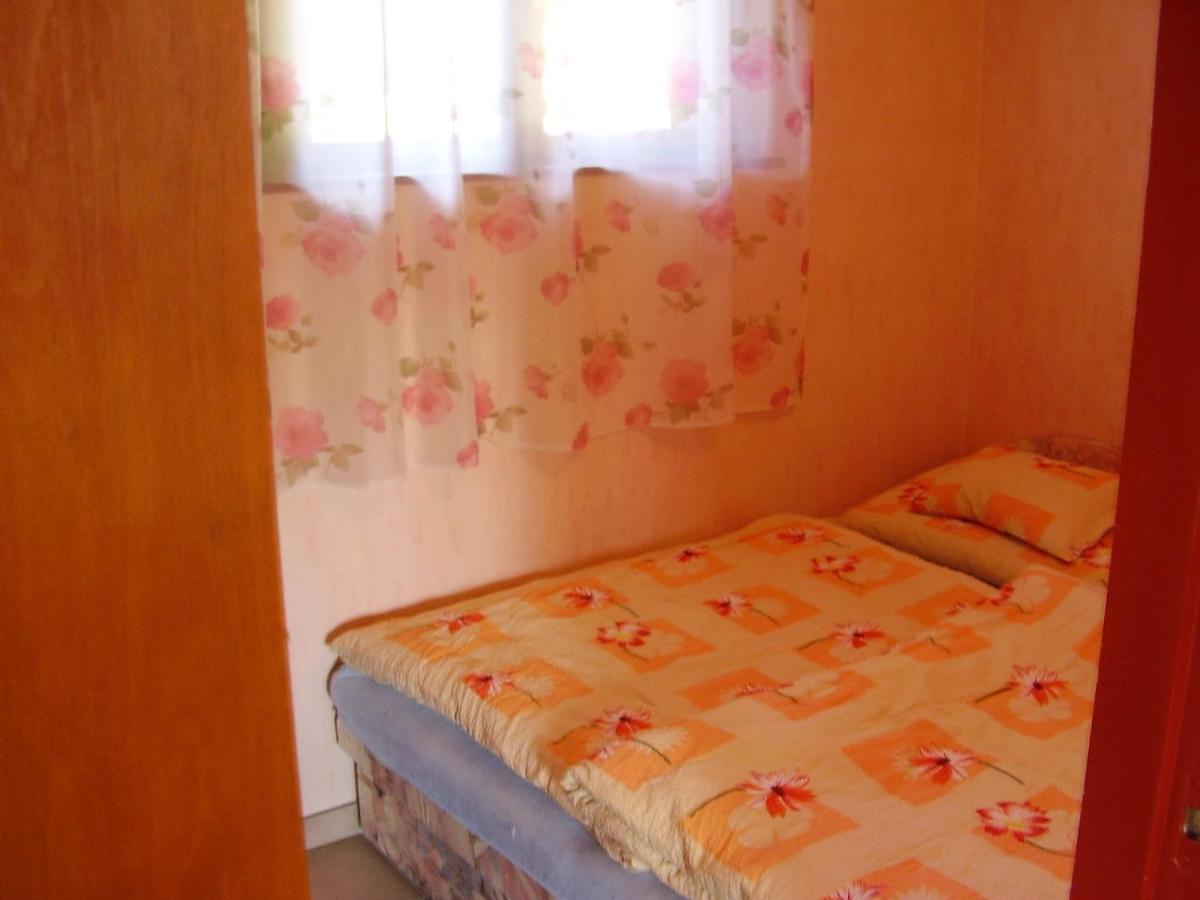 Andrea Apartman Zamárdi Buitenkant foto